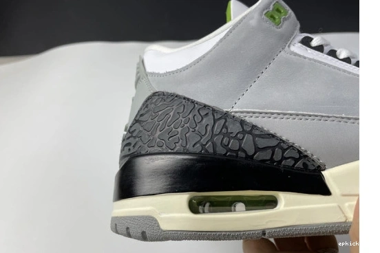 Rep EP Jordan Chlorophyll Air Retro 136064-006 136064-006 3 0131